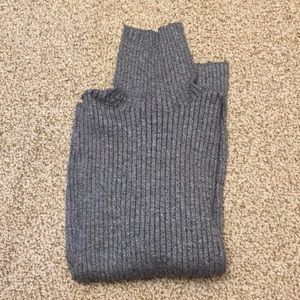 Express Turtleneck long sleeve